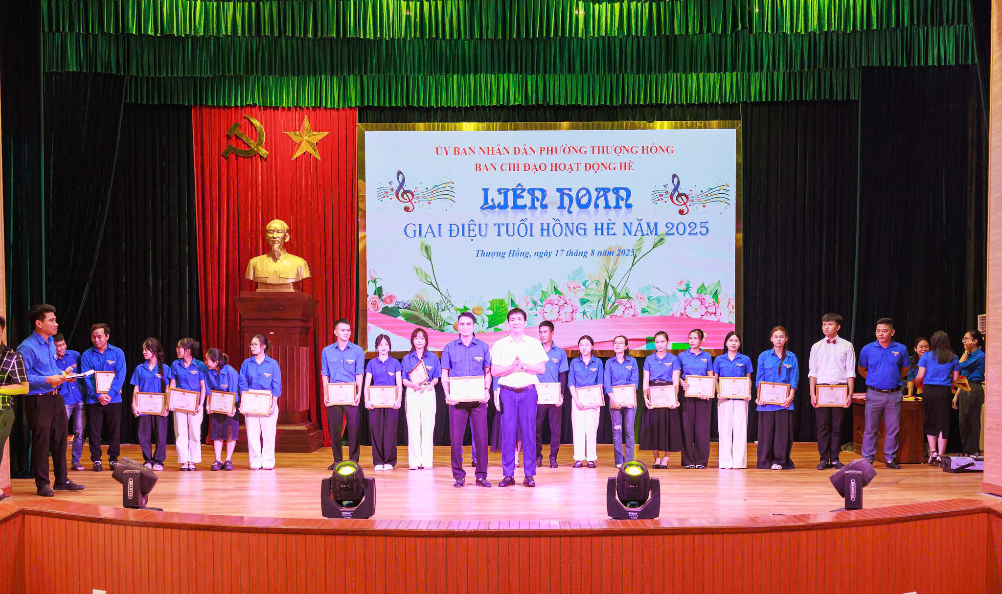 phường Thượng Hồng tổ chức liên hoan Giai điệu tuổi hồng hè năm 2025