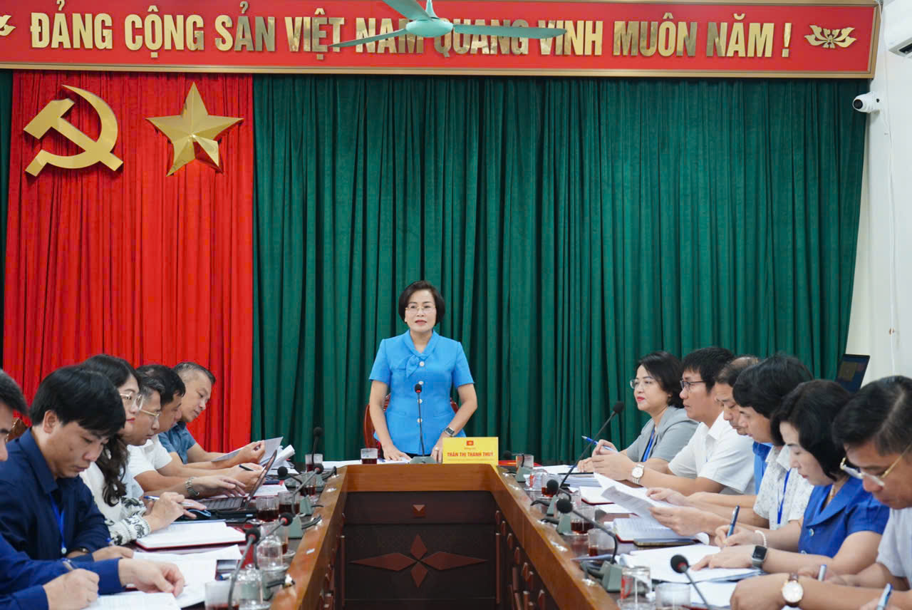 Tổ công tác số 8 kiểm tra, đôn đốc công tác chuẩn bị tổ chức đại hội đảng nhiệm kỳ 2025 -2030 và triển khai vận hành chính quyền 2 cấp tại phường Thượng Hồng